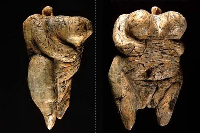 oudste beeldje; genoemd 'Venus van Hohle Fels' 
